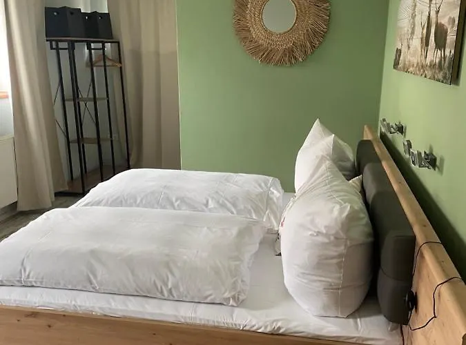 Hotel-gasthof Gruener Hof אורחן 3*